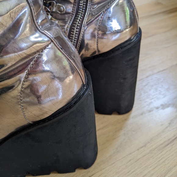 Metallic Current Mood Guardian Boots - Picture 10 of 13